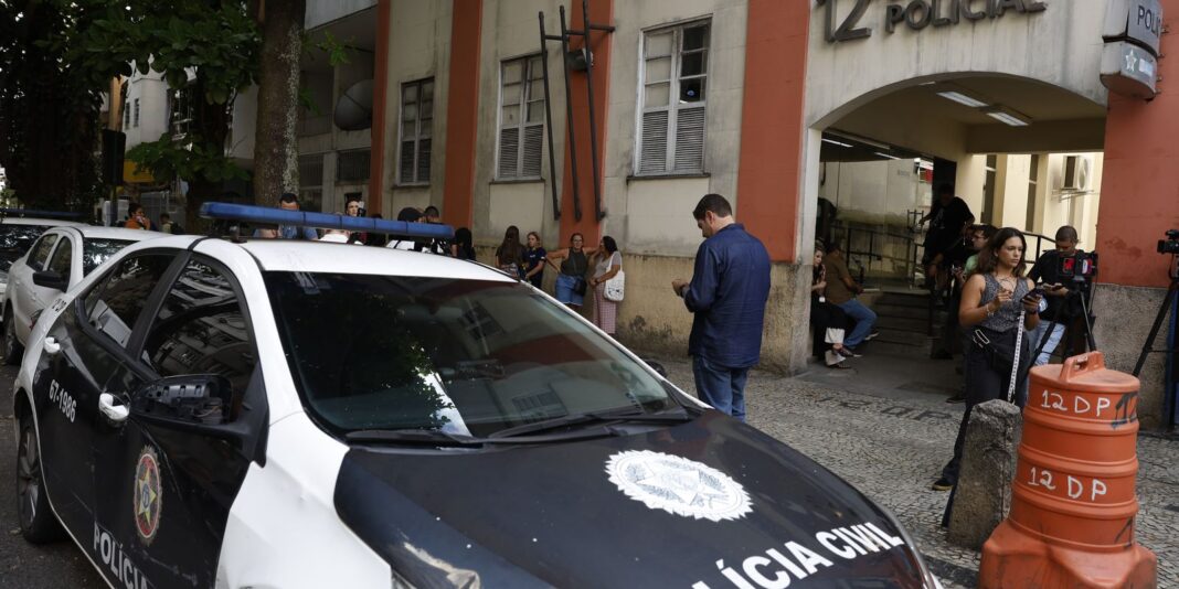 Polícia do Rio de Janeiro prende terceiro suspeito de estupro coletivo Polícia do Rio de Janeiro prende terceiro suspeito de estupro coletivo