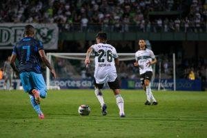 Campeonato Paranaense, Coritiba, Londrina, Rodrigo Pinho, vice-liderança, Omar Feitosa, Couto Pereira, futebol.