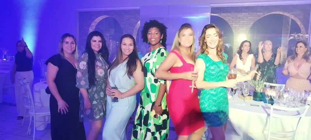 Vale Night Só para ELAS: Jantar dançante reúne mulheres empreendedoras em Cambé!