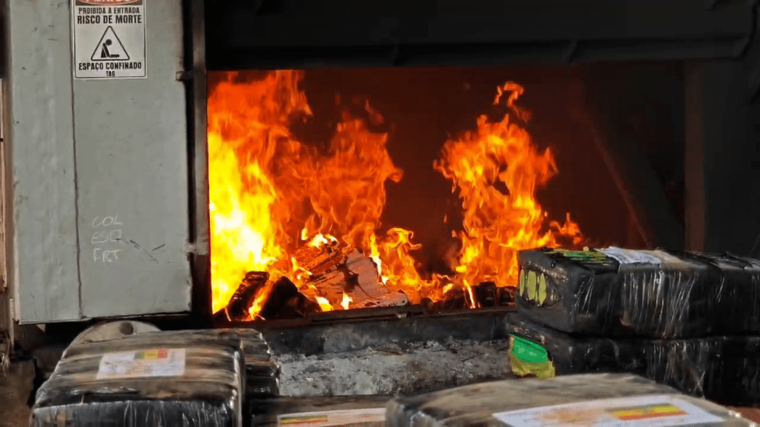 Polícia Civil de Cambé Incinera Mais de Uma Tonelada de Entorpecentes