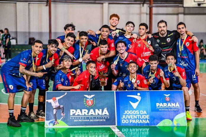 Equipe Sub-17 de handebol masculino de Cambé campeã dos Jogos da Juventude do Paraná 2024 – Foto: Divulgação