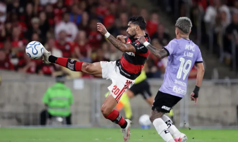 Três clubes brasileiros garantem vaga nas semifinais da Libertadores