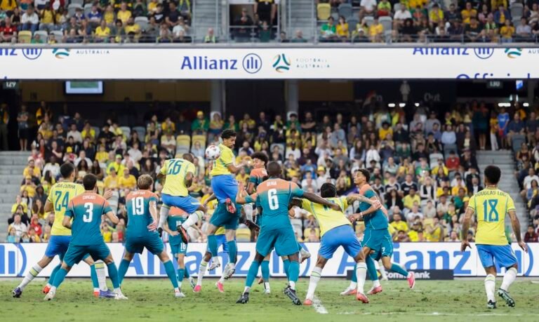 Brasil faz novo amistoso contra Austrália com mudanças no time