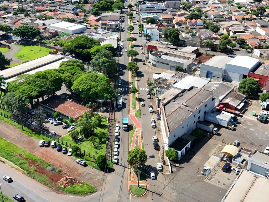 Prefeitura de Cambé entrega revitalização da Avenida Gabriel Freceiro de Miranda no Jardim Santo Amaro