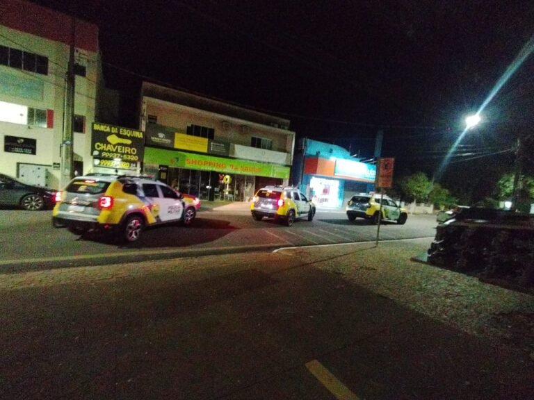 Polícia Militar agiu rapidamente e prendeu em flagrante um dos suspeitos; objetos e dinheiro foram recuperados