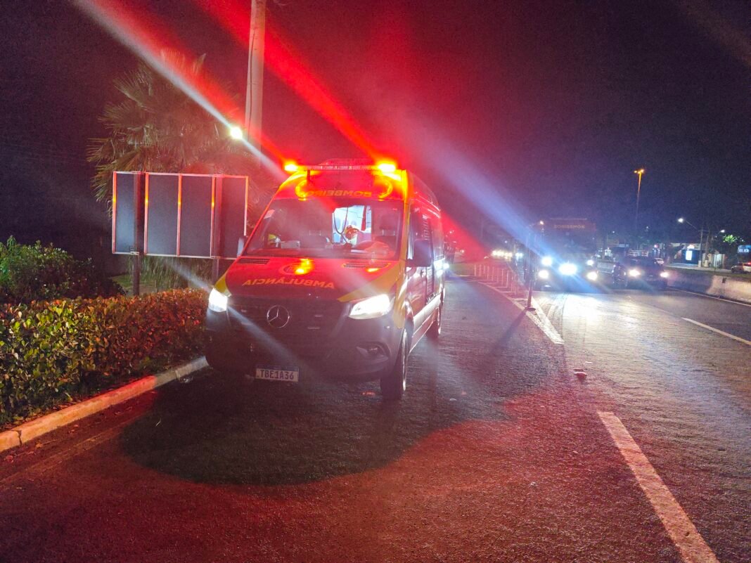 Motociclista fica ferido em queda de moto na PR-445 em Cambé