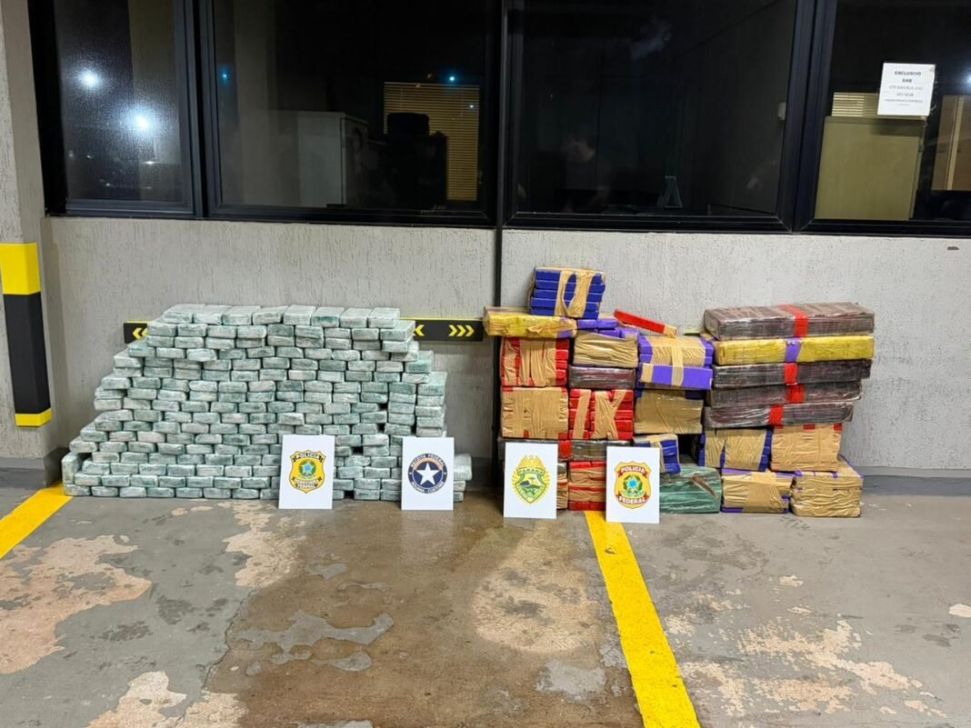 Operação integrada apreende mais de 437 kg de drogas na BR-369, em Cambé