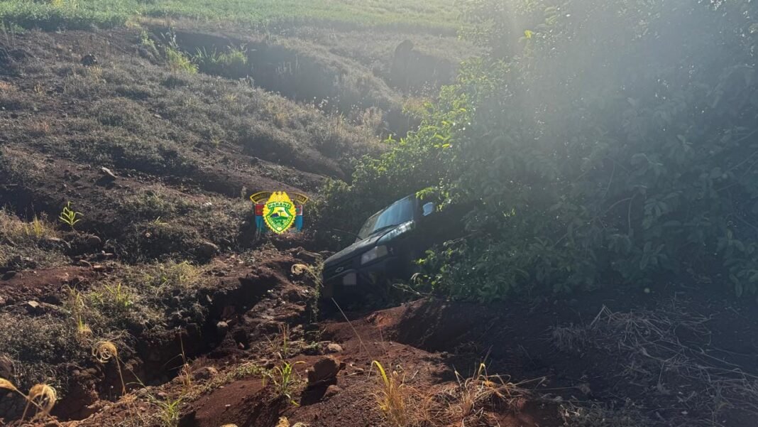 Acidente é registrado na PR-537 em Bela Vista do Paraíso e motorista é encaminhado à Santa Casa de Cambé