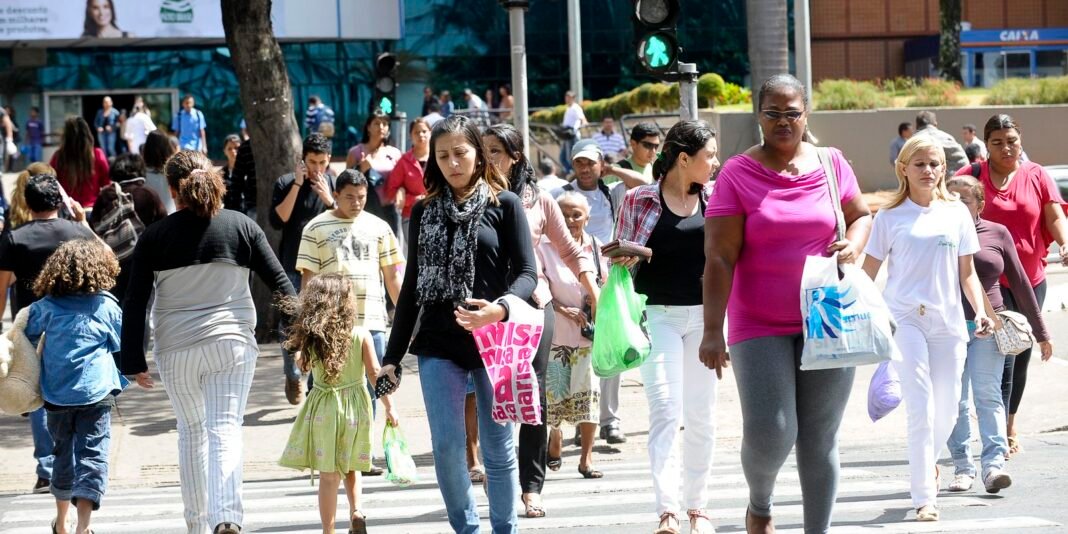 Desemprego Sobe para 5,8% em Fevereiro, Menor Taxa para o Trimestre Desemprego Sobe para 5,8% em Fevereiro, Menor Taxa para o Trimestre