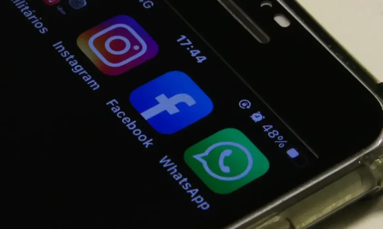 Estudo aponta descumprimento de regras eleitorais por big techs em dia de votação