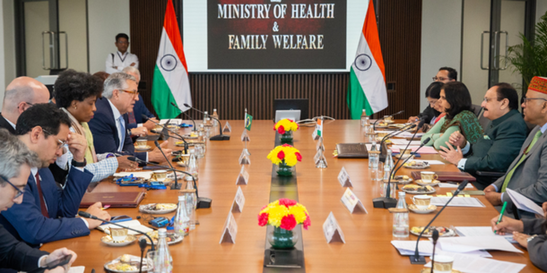 Brasil busca parceria com Índia para produção de medicamentos e vacinas