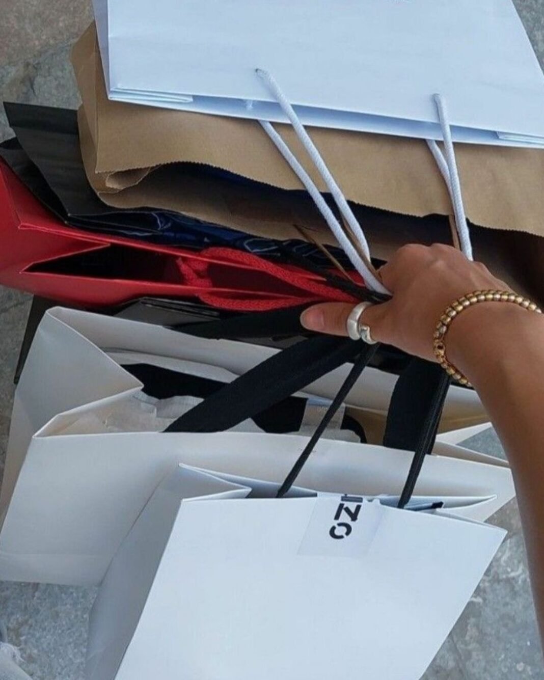 Abertura do comércio marca novo momento no Carnaval de Cambé