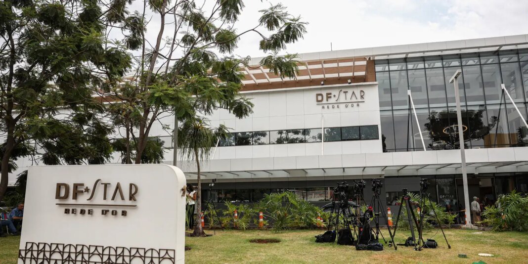 Jair Bolsonaro Apresenta Melhora Clínica, Mas Permanece na UTI Jair Bolsonaro Apresenta Melhora Clínica, Mas Permanece na UTI