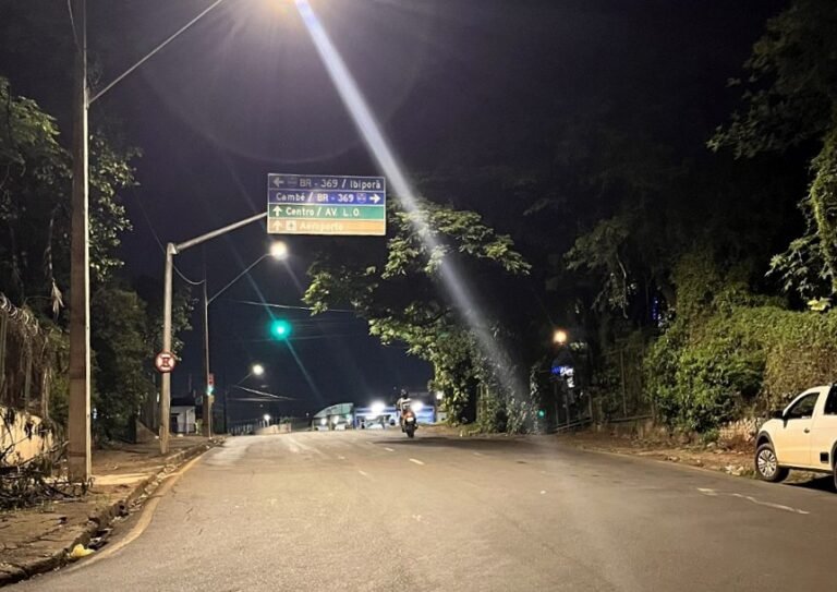 Iluminação viária transforma Avenida no Jardim Progresso após 60 anos