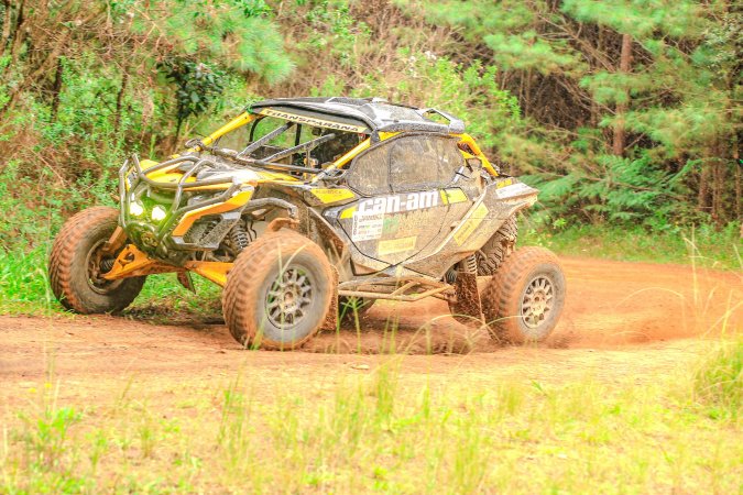 Rally Transparaná encerra em Guaratuba destacando o turismo esportivo