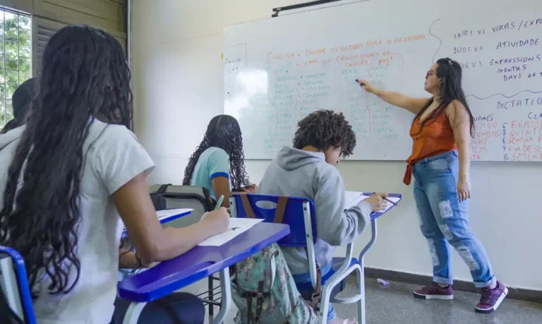 Mais de 10 mil professores selecionados pela Prova Nacional Docente