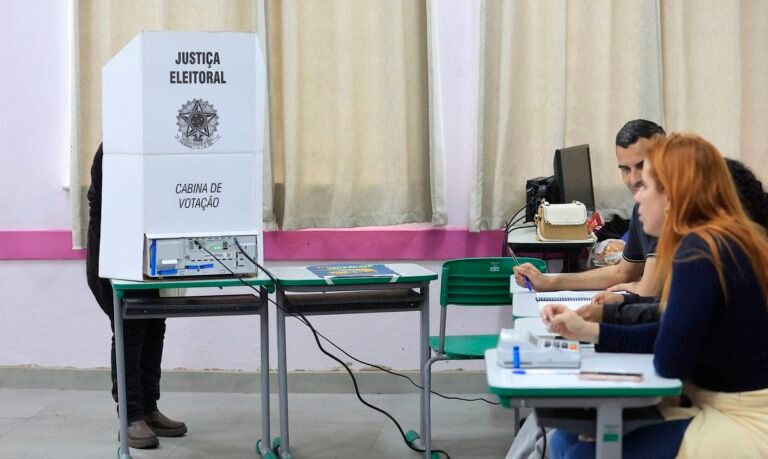 Oito partidos vão comandar todos os estados e o DF em 2027