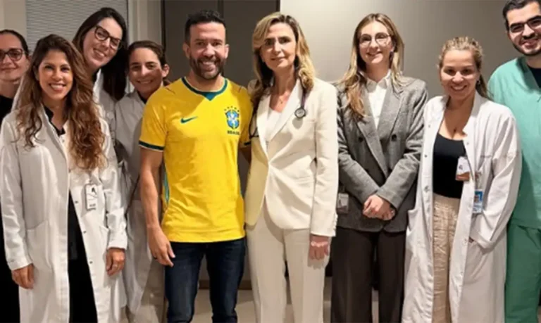 André Janones recebe alta após internação por arritmia em SP