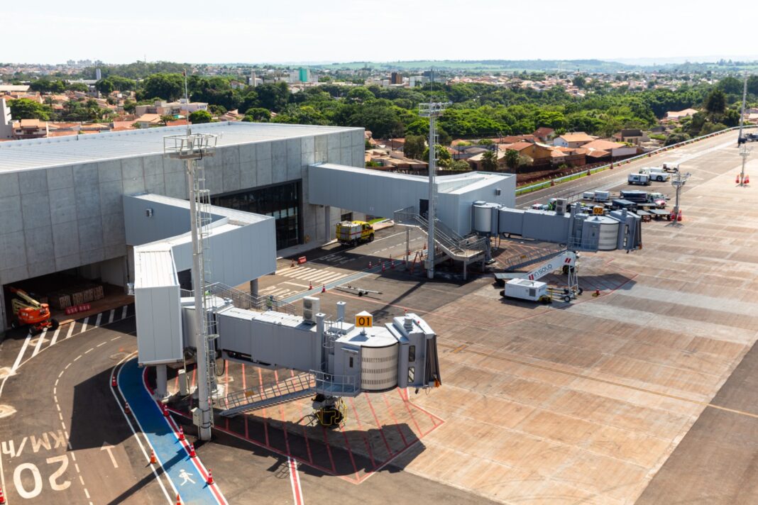 Londrina Implementa Novo Projeto de Pista para Melhorar Operações Aéreas Londrina Implementa Novo Projeto de Pista para Melhorar Operações Aéreas