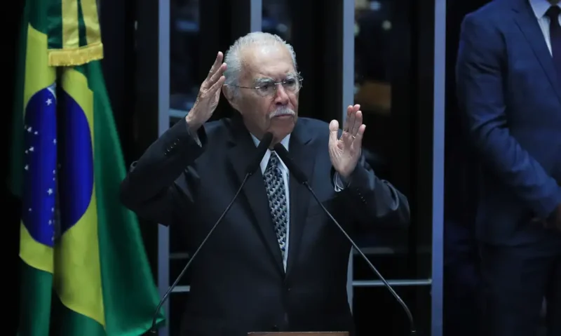 José Sarney segue estável na UTI após cirurgia abdominal em São Luís