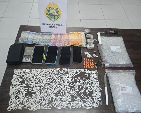 Operação Policial em Matinhos Prende Cinco Suspeitos de Tráfico de Drogas