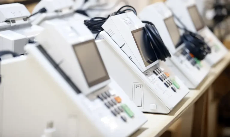Eleições e inteligência artificial: desafios e regras para 2026