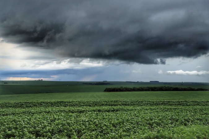 Frente Fria Aumenta Risco de Tempestades no Paraná Frente Fria Aumenta Risco de Tempestades no Paraná