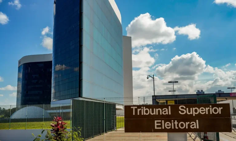 TSE julga retirada de postagens sobre Nossa Senhora Aparecida