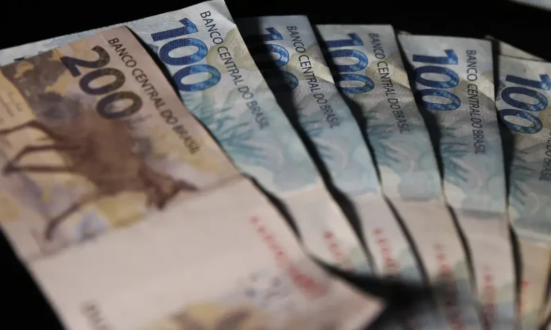 Arrecadação federal soma R$ 239,4 bilhões em setembro e cresce 5,6%