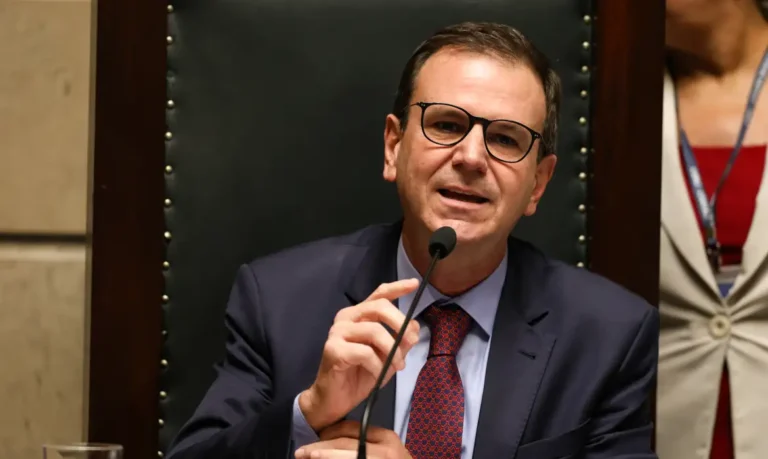 Paes aciona STF para impedir anulação dos votos de Garotinho no RJ