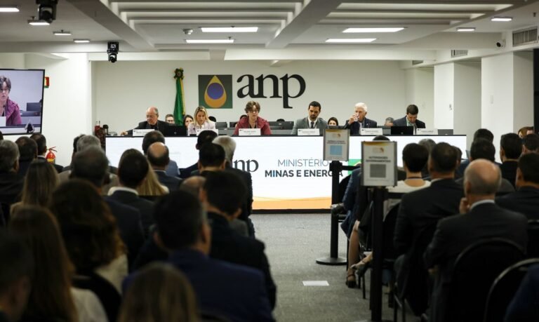 Leilão da ANP movimenta R$ 3 bilhões e prevê novos investimentos