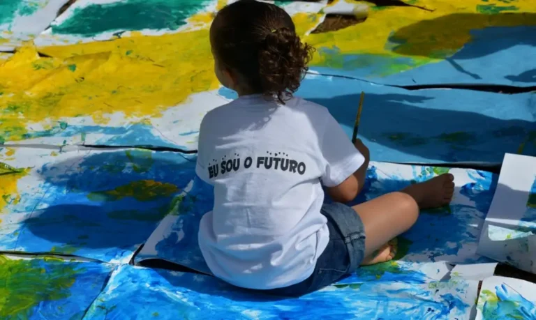 Entidades propõem novas políticas para proteger crianças e adolescentes