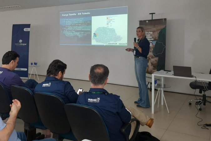 Adapar Destaca Iniciativas para Fortalecer Pecuária e Avicultura no Show Rural