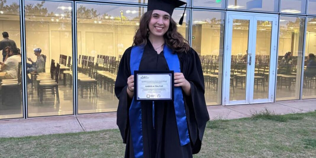 Brasileira Ganha Destaque em Concurso de Biologia Quântica Brasileira Ganha Destaque em Concurso de Biologia Quântica