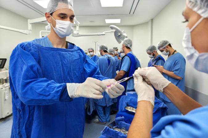 Paraná Avança em Pesquisas com Polilaminina com Apoio do Governador Paraná Avança em Pesquisas com Polilaminina com Apoio do Governador