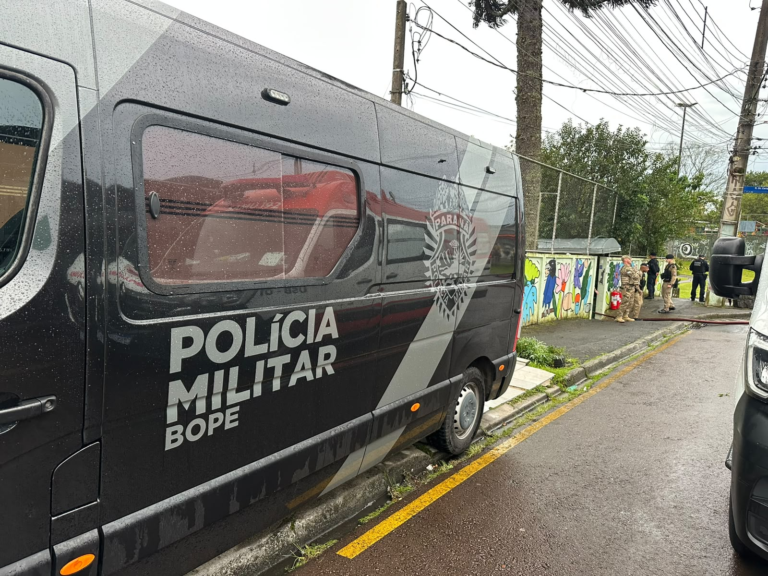 BOPE resgata 13 crianças após sequestro em CMEI de Curitiba
